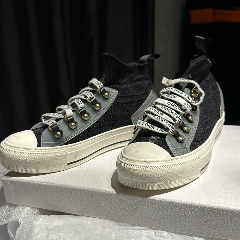 Women’s Knit Dior sneakers